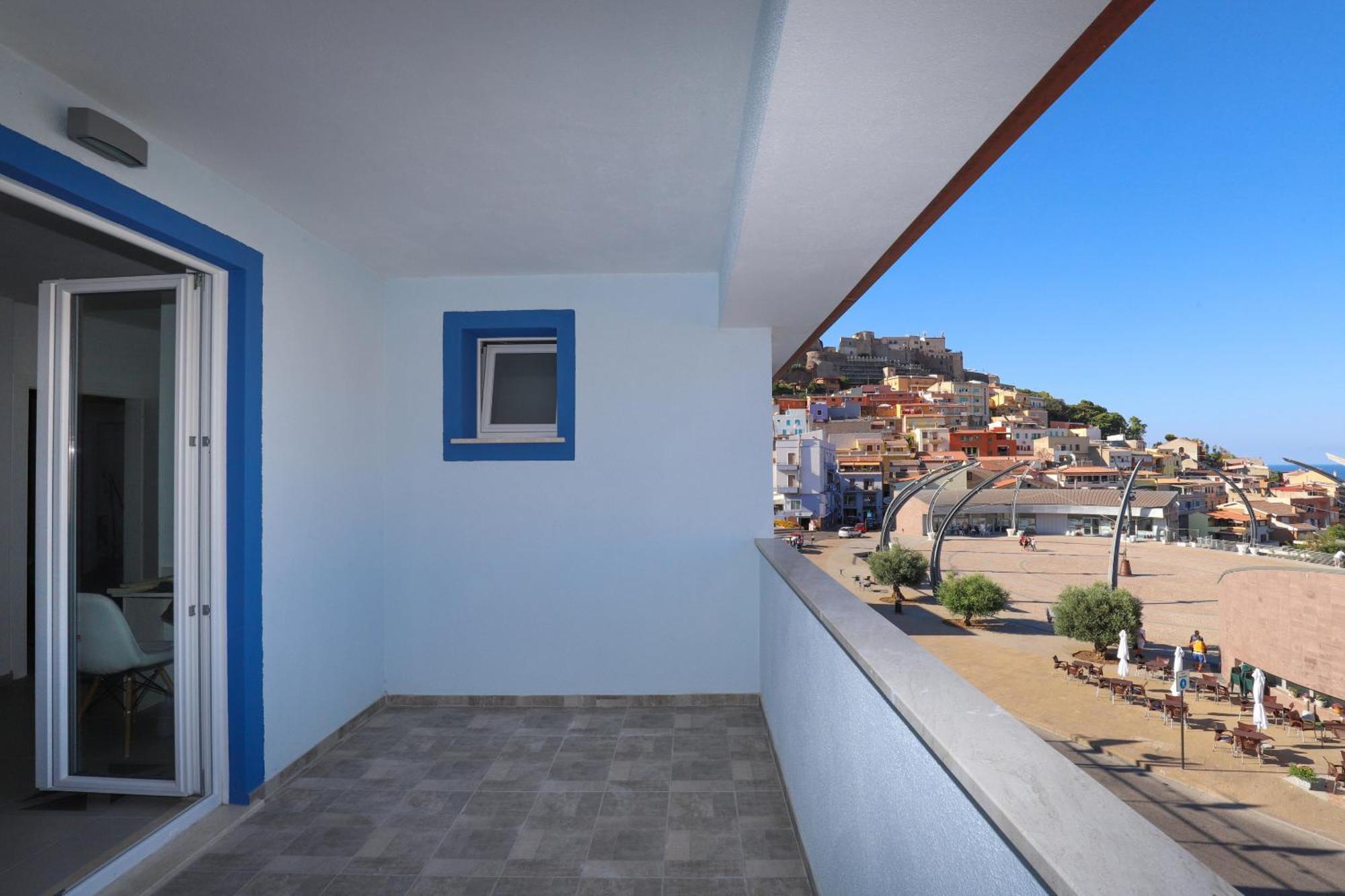 The Square Castelsardo Hotell Exteriör bild